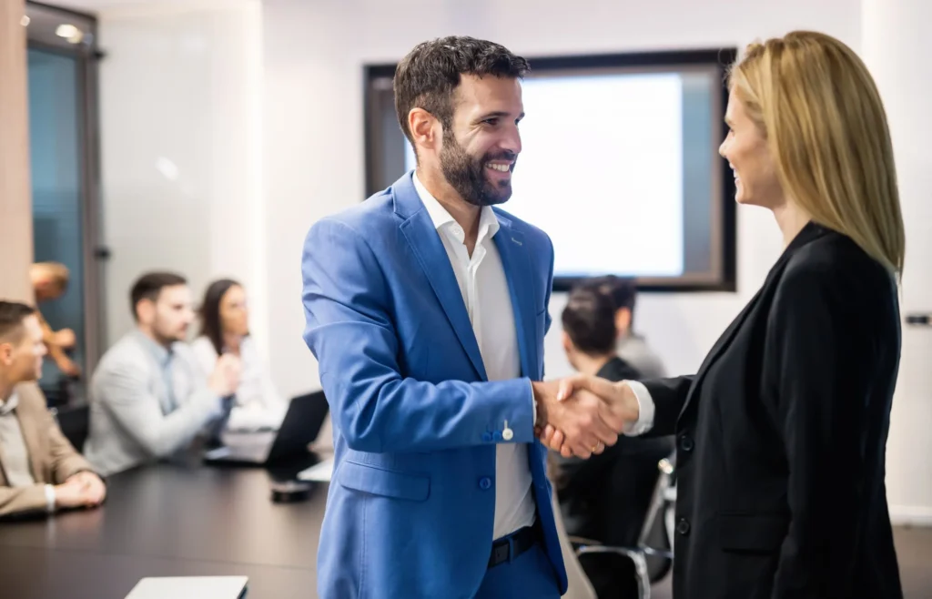 how customer success and account management should work together how customer success and account management should work together